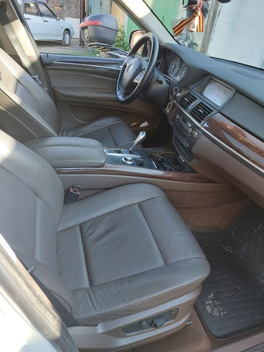 Продам хороший автомобиль