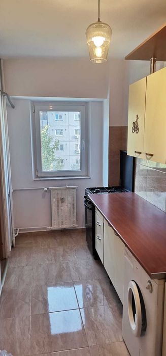 Particular, inchiriez garsoniera 40mp, zona parc Sebastian