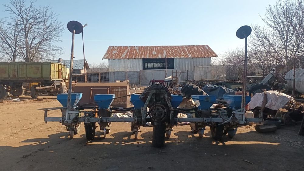 Semanatoare de porumb