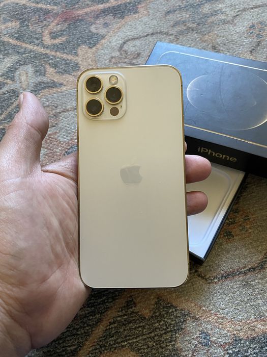 Iphone 12 pro. Айфон 12 про.