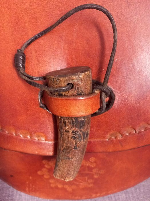 Уникална дамска чанта естествена кожа с закопчалка от рог