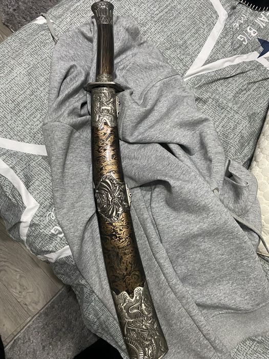 Продам мечь сувенир