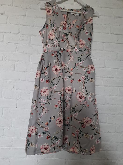 Vand rochie Closet,marime 40(12 UK).