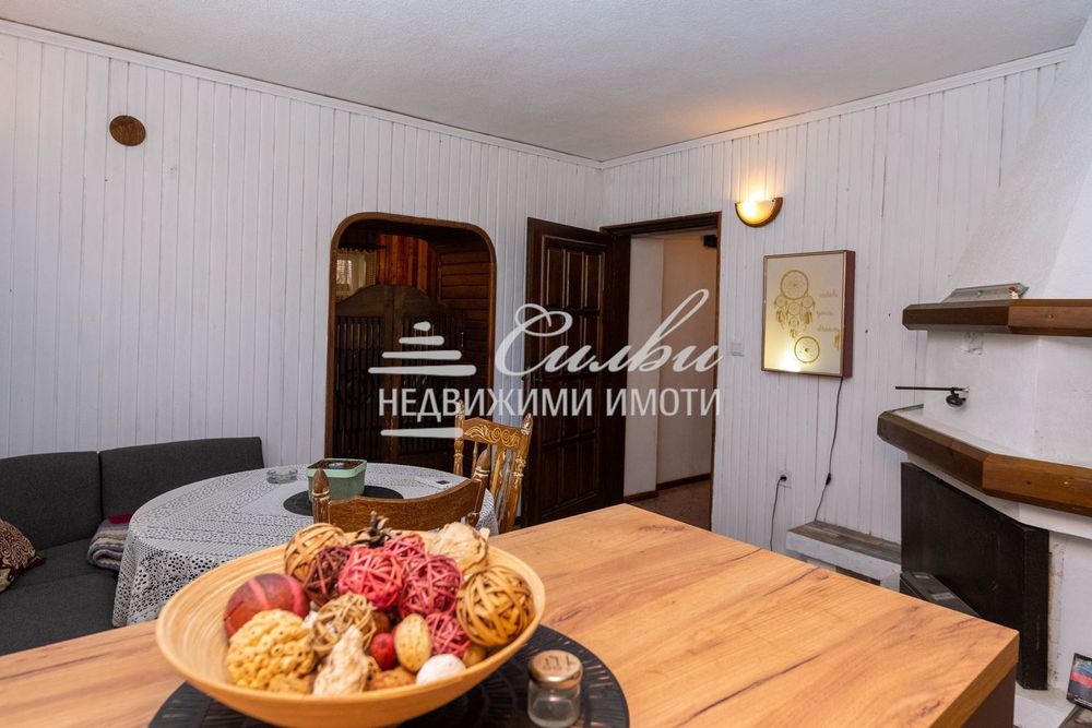 Продава се Етаж от къща в Шумен, Център - 153 кв.м за 1000 €/кв.м - Снимка #5