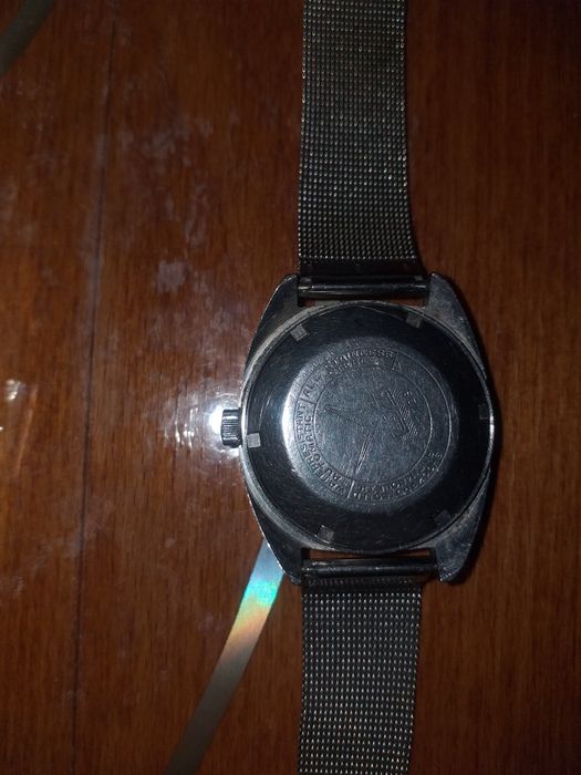 Vând ceasuri mecanice