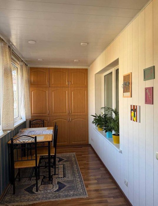 5/4/4 М.Горький Генерал Петрова 105м2 Балкон 2х6 77 серия Мебель тех.