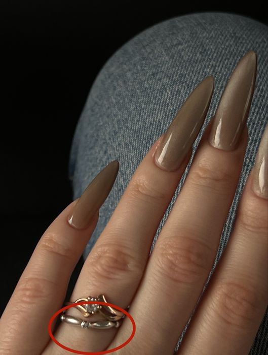 Серебряное кольцо с бриллиантом