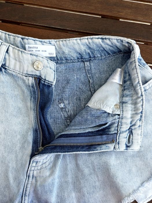 Дамски къси панталони Bershka (A-Line) - размер EUR 36 (S), Отлично състояние