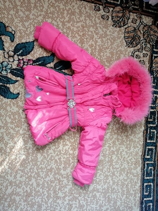Детские  зимние куртки .