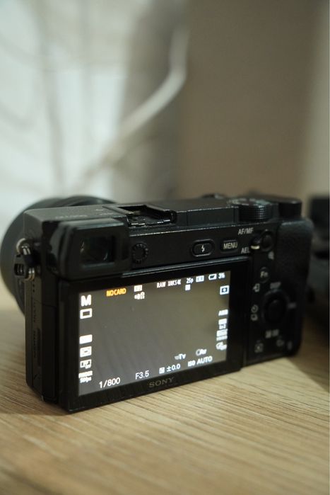 Продам или обменяю sony a6300 + стабилизатор в подарок