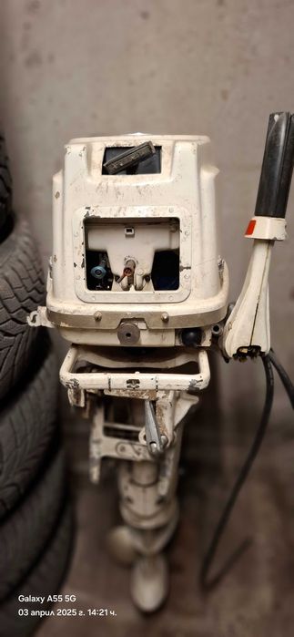 Продавам извънбордов мотор Джонсън