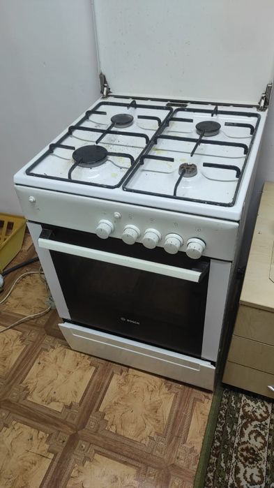 Продамгаз плиту холодильник,мебель