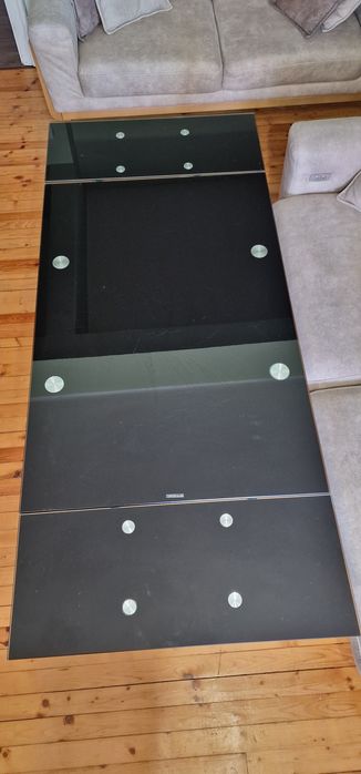 Комплект разтегателна трапезна маса с 6 стола