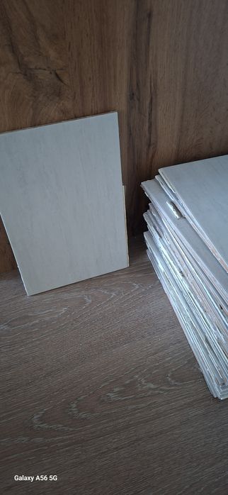 Кафель настенный отдам