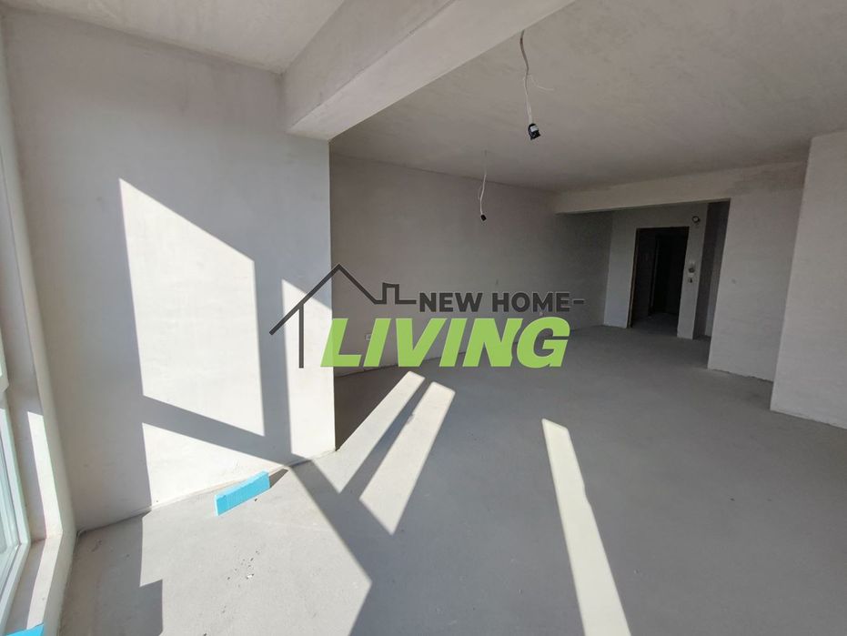 Продава се Тристаен апартамент в Пловдив, Гагарин - 120 кв.м за 1417 €/кв.м - Снимка #1