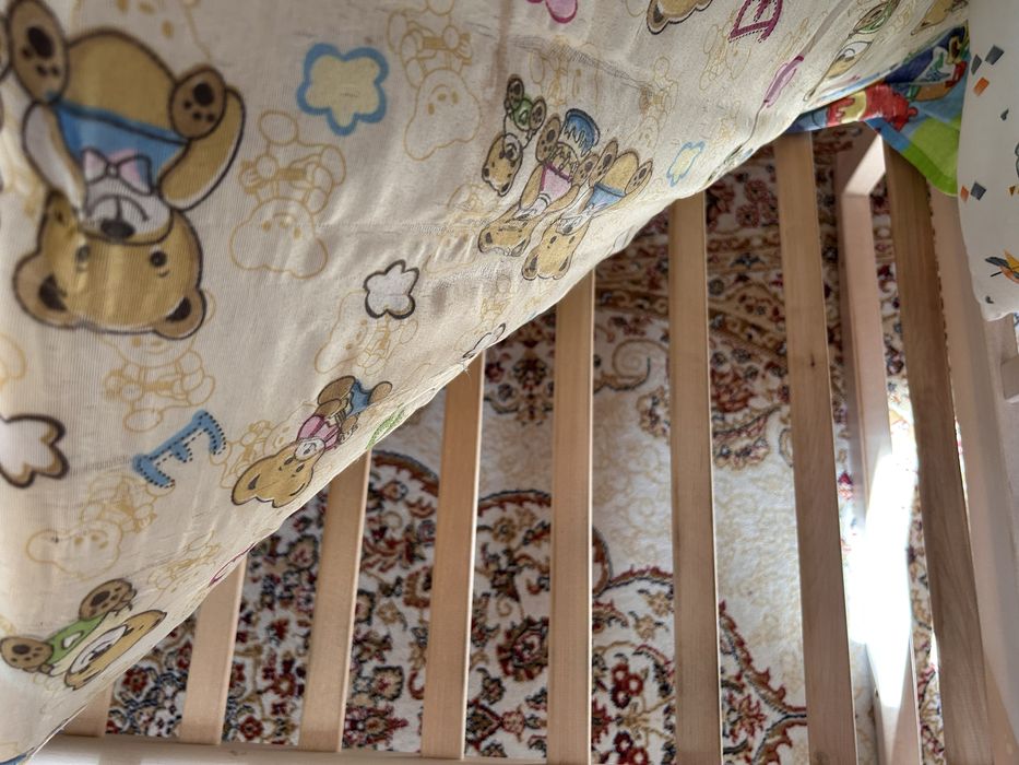 Детская кроватка