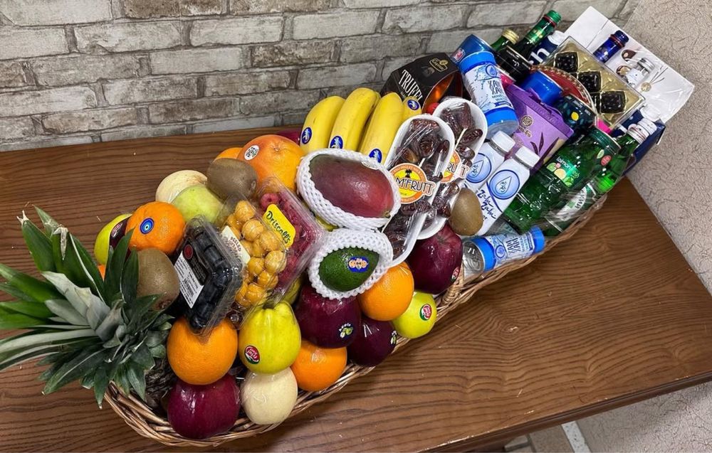 Фрукты корзинка: