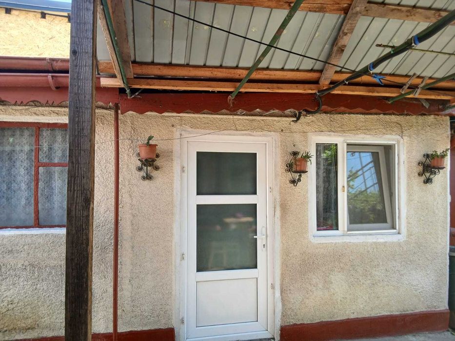 Casă de vânzare – Oraș Pantelimon, Ilfov | 207 mp teren | 106 mp construiți | 80.000 € negociabil