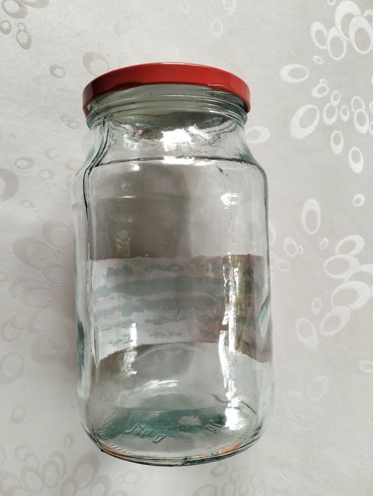 Продам Банки 1-е,2 х