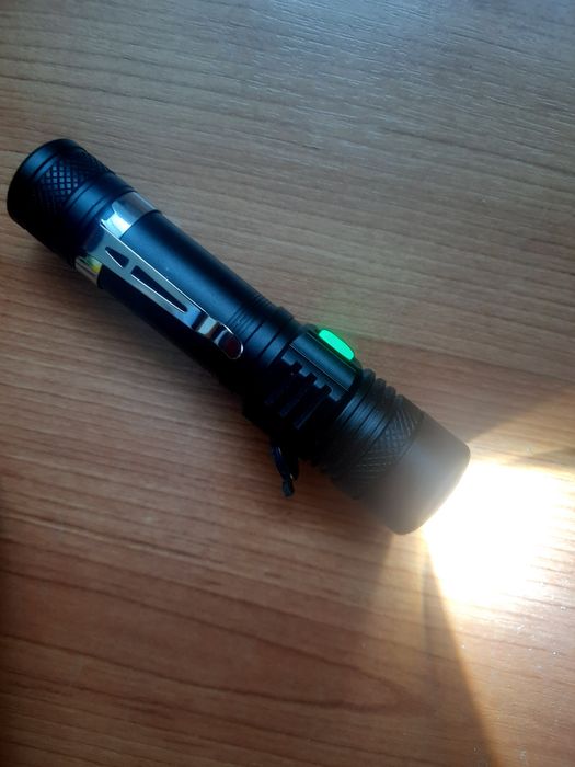 Лед фенерче с алуминиев корпус