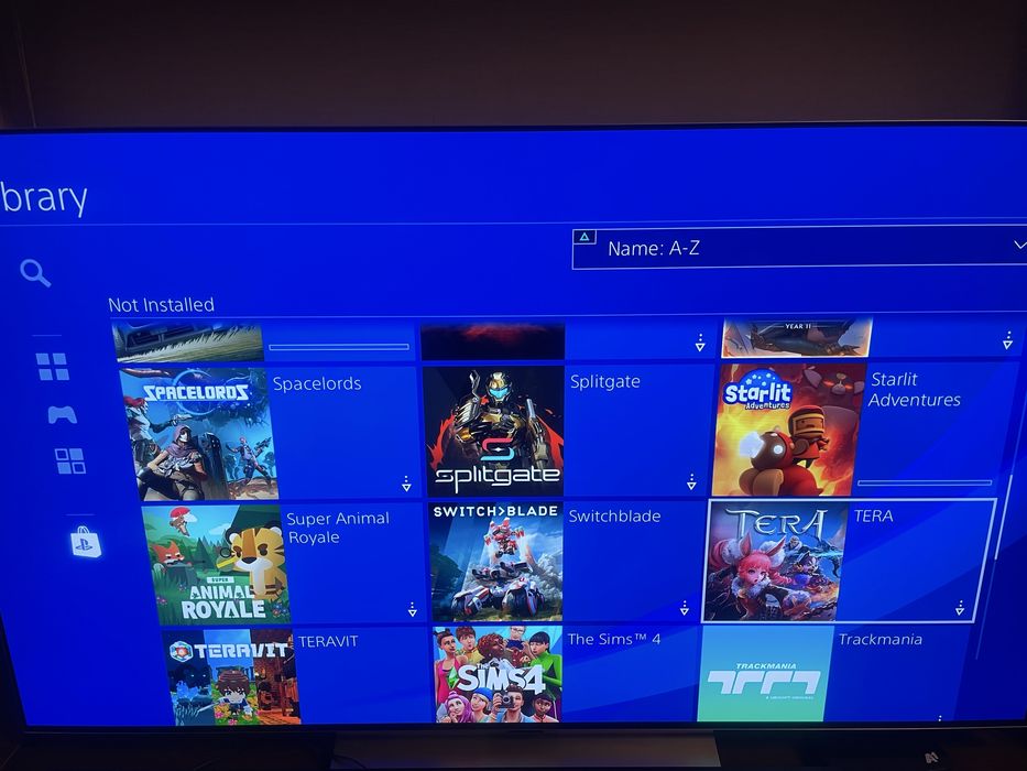 Перфектен Playstation 4 slim с над 35 игри PS4 slim плейстейшън 4