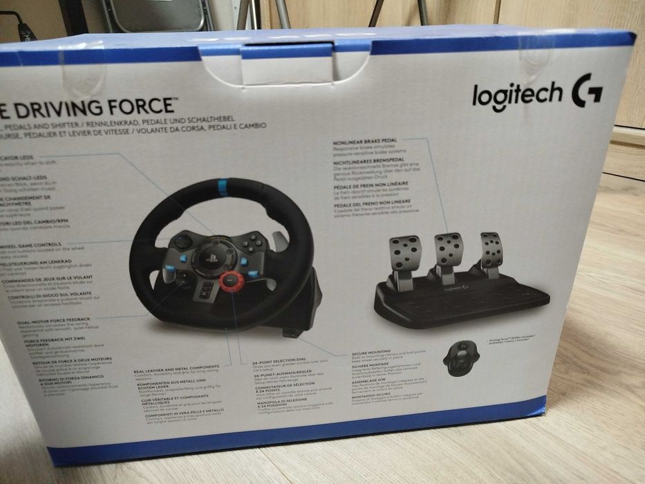logitech G29  SE волан и скоростен лост
