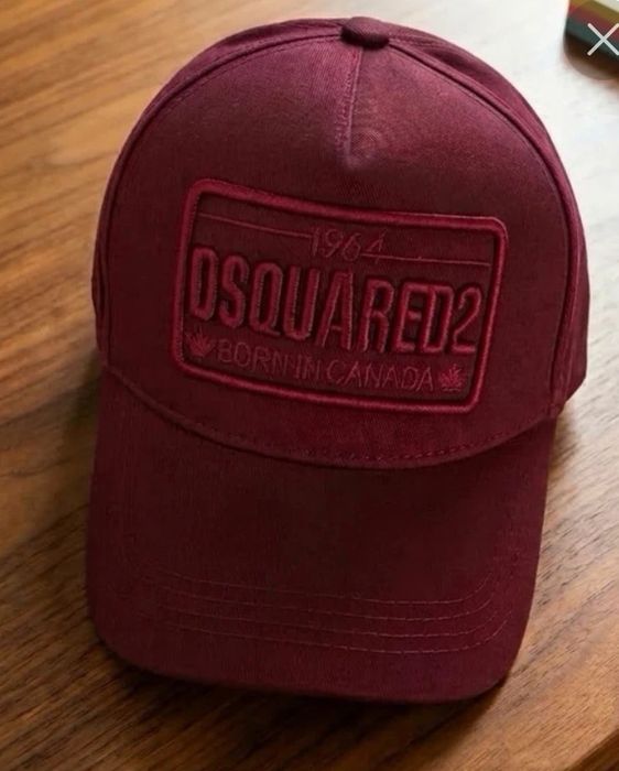 Șepci dsquared2 noi nefolosite poze reale