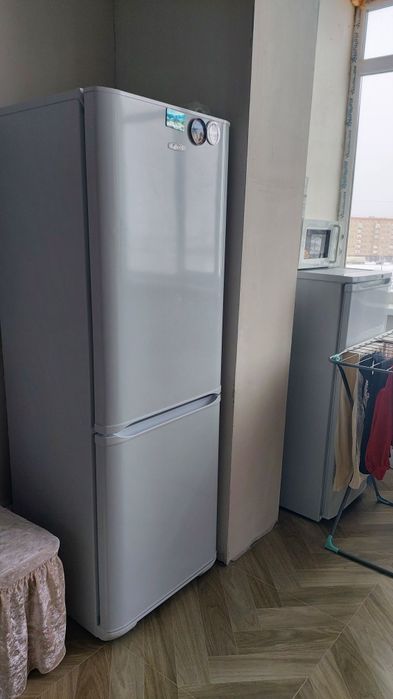 Продам Холодильник Бирюса