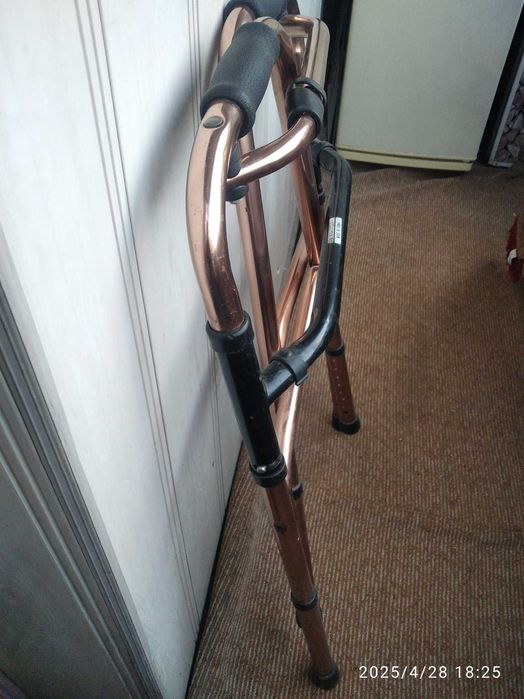 Продам костыли для ходьбы