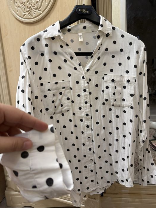 Рубашки разные отличного качества