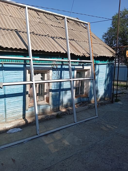 Продам раму пластиковую!!!