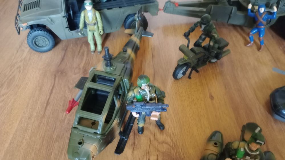 Lot  pentru băieţi.