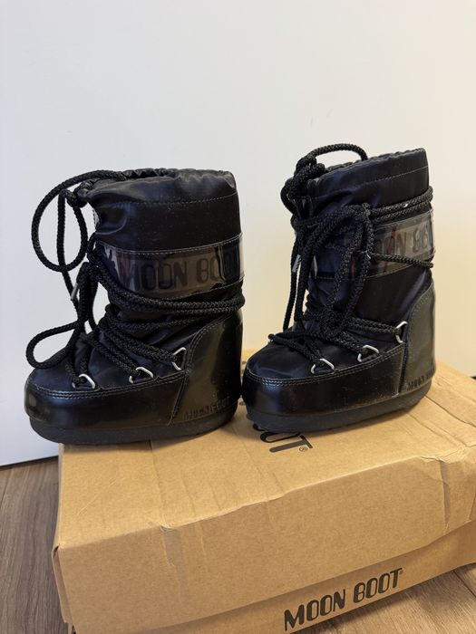 Детски апрески moon boot