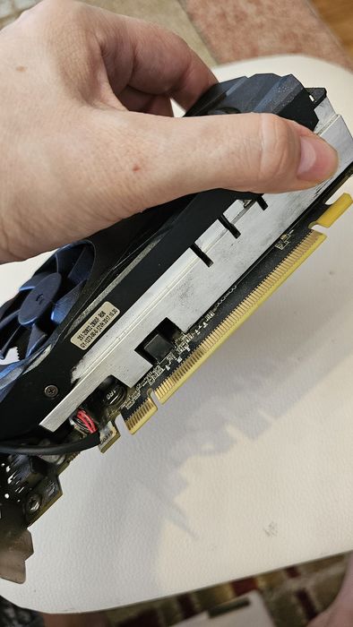 Продам видеокарты 1050 TI.