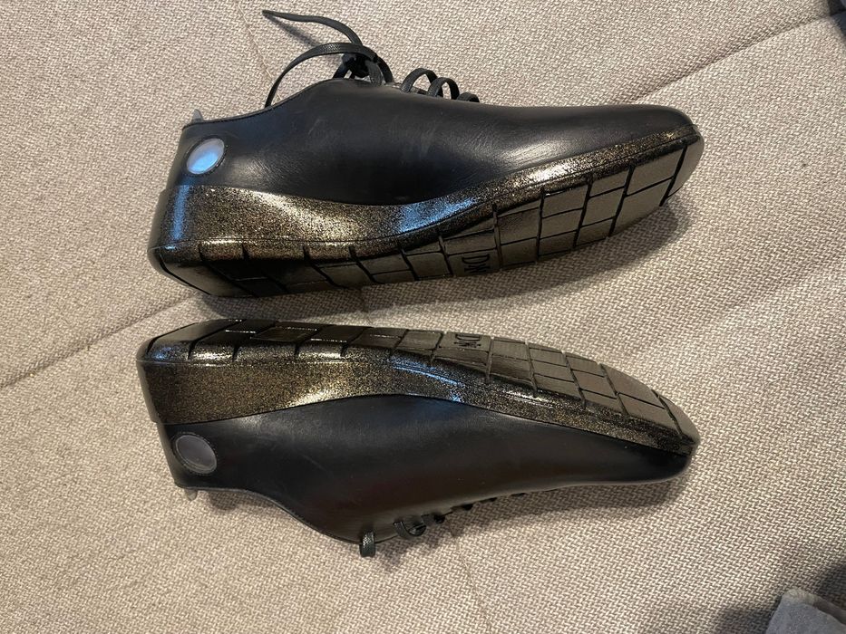 Нови кожени обувки - Justin Deakin