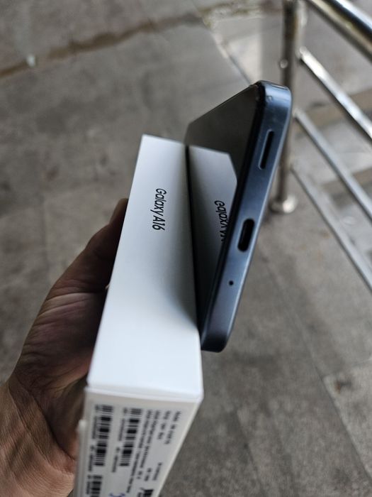 Samsung Galaxy A 16 6/128 GB karobka dok