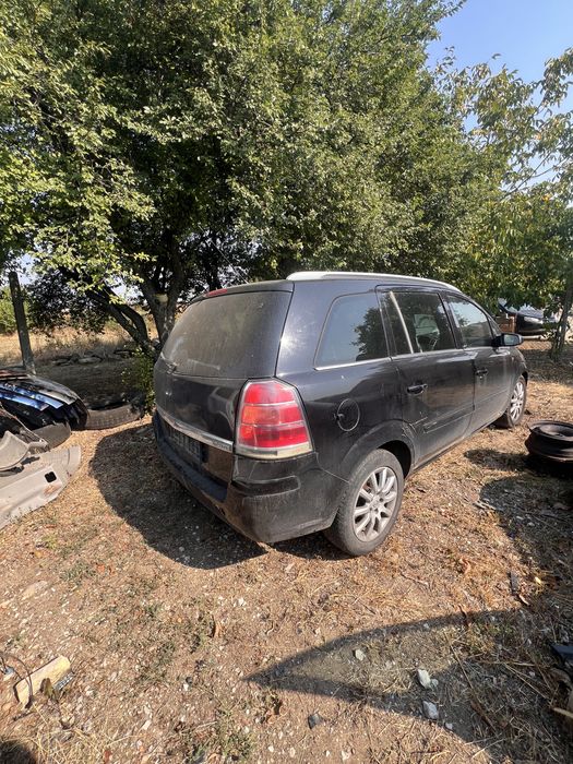 Opel zafira B 1.9 120коня НА ЧАСТИ