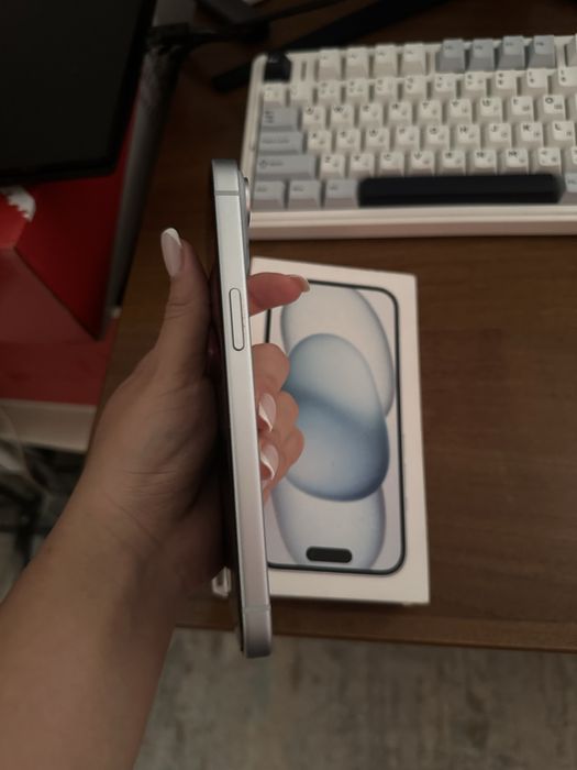 Продажа Iphone 15, 128 Гб