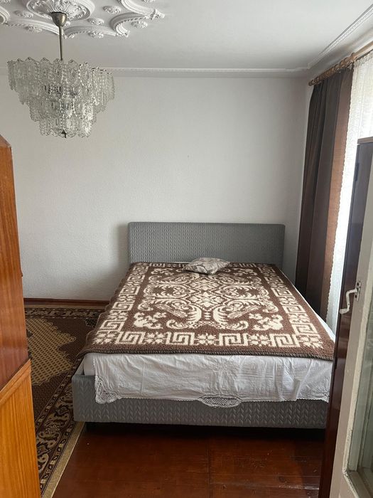 Închiriez garsoniera