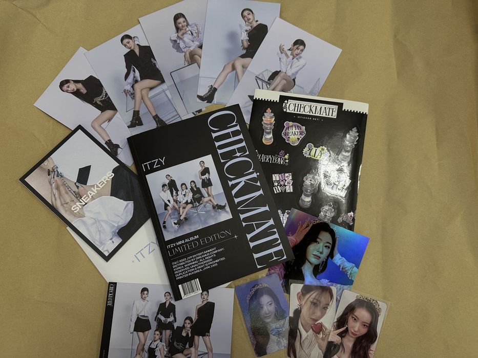 Checkmate itzy limited ver.