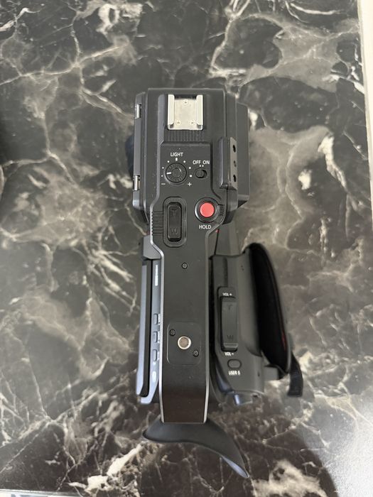 Panasonic HC X 2000