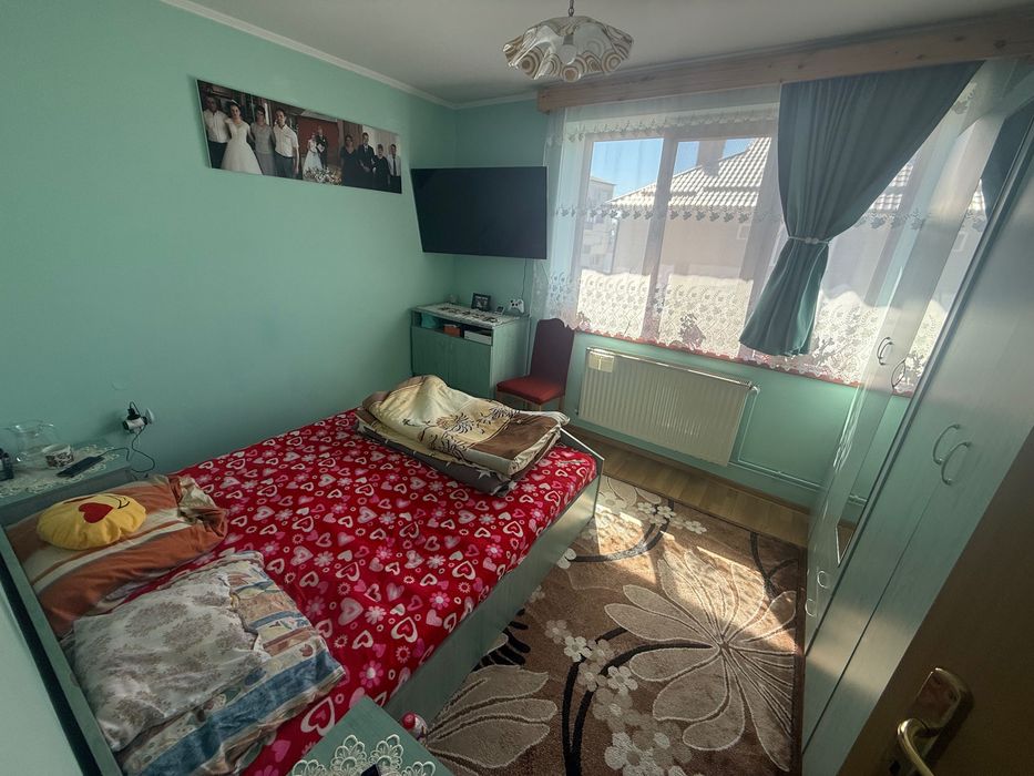 Apartament de cărămidă de vânzare