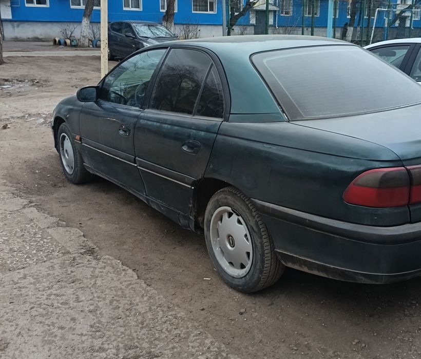 Продам опель омега.
