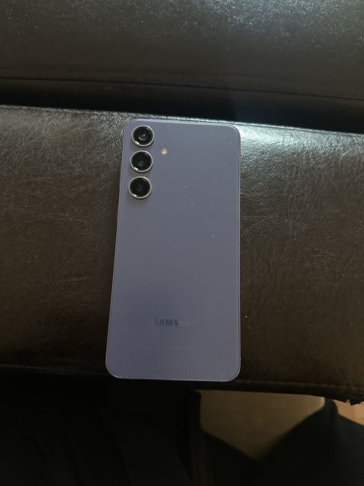 samsung 24 +  1300