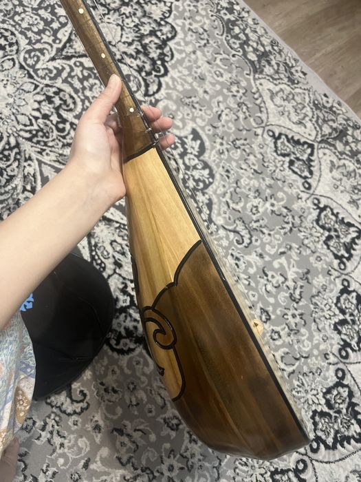 Инструмент домбра