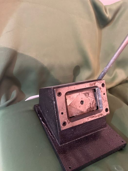 Продам резак для визиток