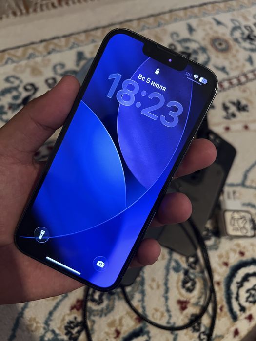 Iphone 13 pro blue