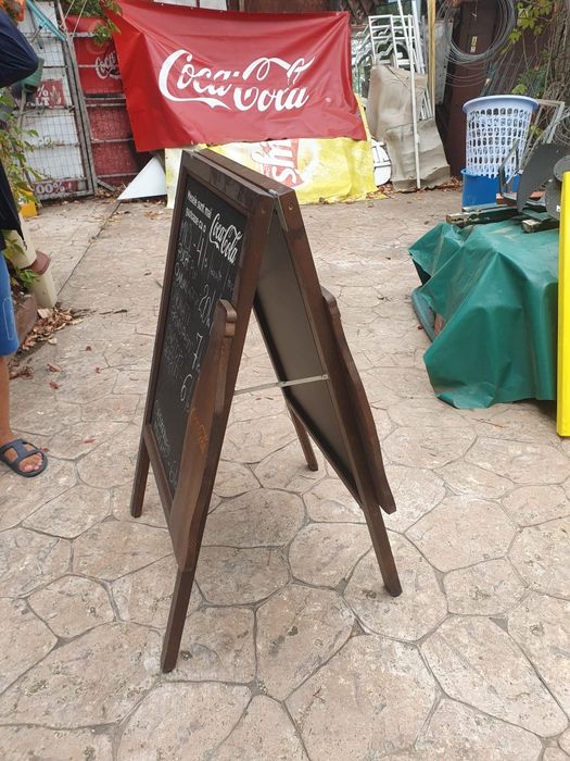 Meniu sevalet Coca Cola de lemn