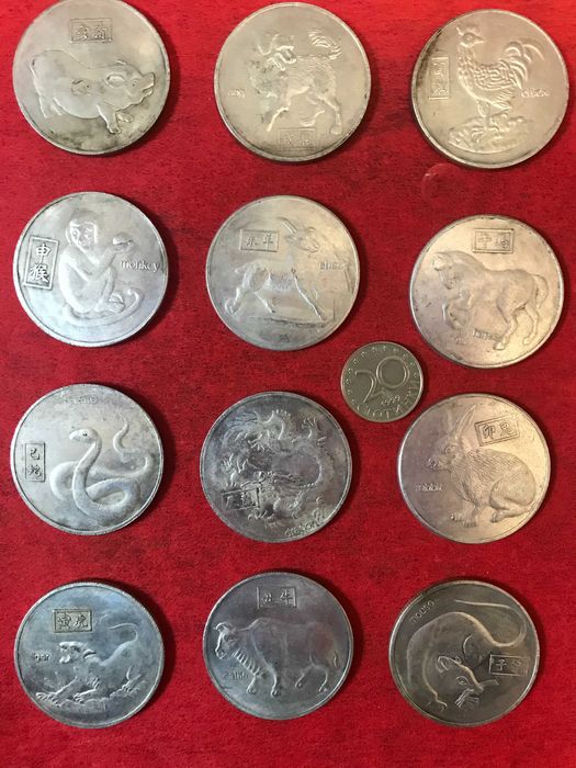 Китайски монети Зодиак