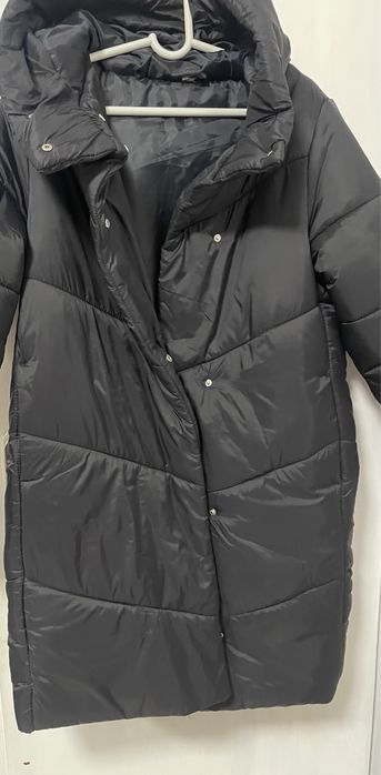 Леко и удобно яке с качулка